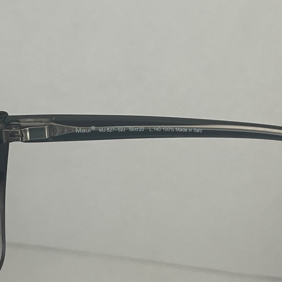 Maui Jim Lotus Polarized Sunglasses With Case and Cleaning Cloth. - Picture 3 of 11